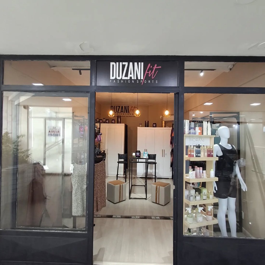 Fachada da loja Duzani Fitness